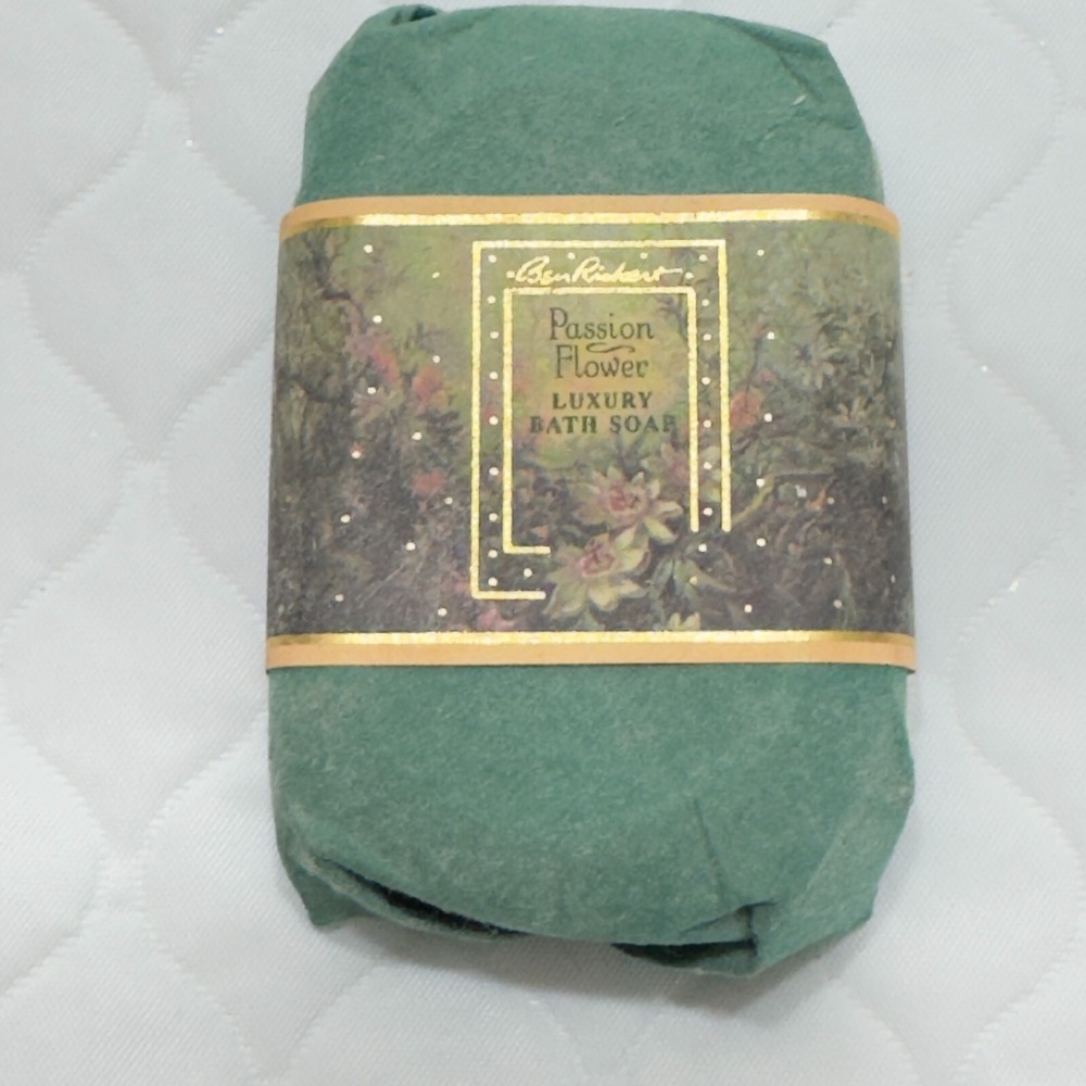 Vintage Ben Rickert Bath Soap PASSION FLOWER 1.5 oz New USA